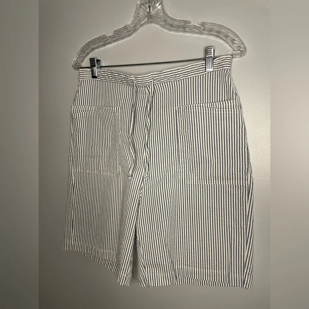 Denim & Co Vintage Blue White Stripe Shorts 4 Pockets Elastic Waist 7" Inseam - Picture 6 of 16